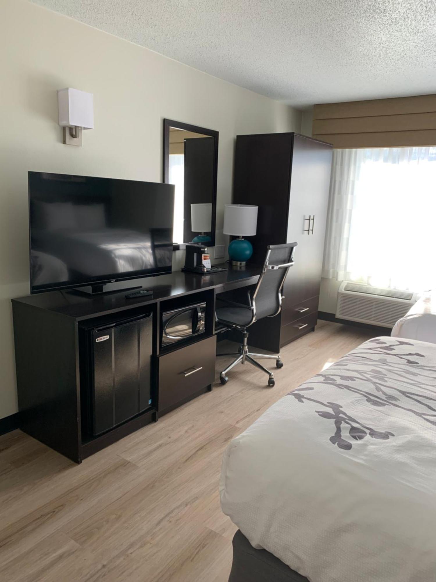 Sleep Inn Staunton Bagian luar foto