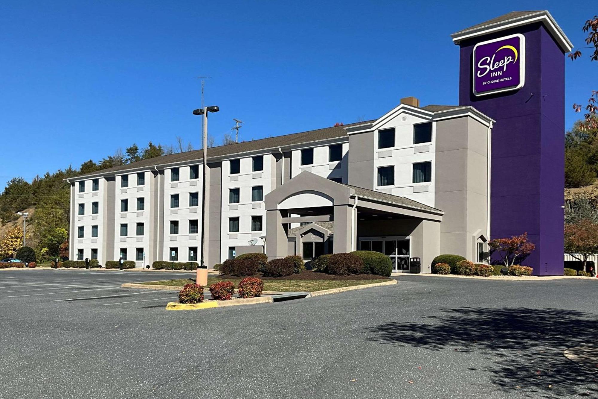 Sleep Inn Staunton Bagian luar foto